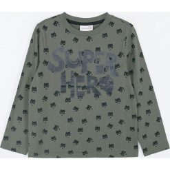 Coccodrillo - Longsleeve dziecięcy 104-146 cm. Zielone t-shirty chłopięce COCCODRILLO, z nadrukiem, z dzianiny, z długim rękawem. Za 39,90 zł.