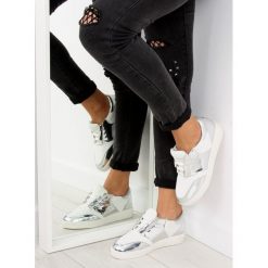 Buty sportowe neonowo lustrzane DESLO. Buty sportowe damskie FunKee.pl, bez wzorów, ze skóry, sportowe. Za 75,59 zł.