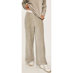 Calvin Klein Underwear - Spodnie piżamowe. Czarne piżamy damskie Calvin Klein Underwear, s, z elastanu. W wyprzedaży za 199,90 zł.