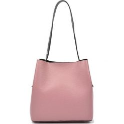 Torebki klasyczne damskie: Skórzana torebka w kolorze jasnoróżowym – (S)28 x (W)31 x (G)14 cm