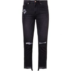Steve J & Yoni P / SJYP HEM CUT OFF Jeansy Slim Fit black. Czarne jeansy damskie bootcut marki Steve J & Yoni P / SJYP, s. W wyprzedaży za 629,50 zł.