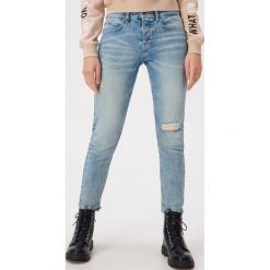 Jeansy slim boyfriend ECO AWARE - Niebieski. Niebieskie jeansy damskie Sinsay. Za 89,99 zł.