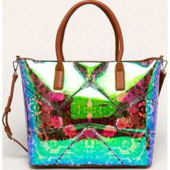 Desigual - Torebka. Torby damskie na zakupy Desigual, w paski, ze skóry ekologicznej, na ramię, duże, bez dodatków. W wyprzedaży za 359,90 zł.