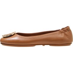 Baleriny damskie lakierowane: Tory Burch MINNIE TRAVEL Baleriny royal tan/gold