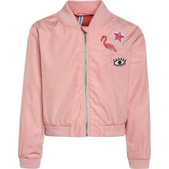 Kurtki dziewczęce przeciwdeszczowe: Friboo Kurtka Bomber powder pink