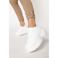 Białe Sneakersy Nude Mood. Białe sneakersy damskie Born2be. W wyprzedaży za 89,99 zł.