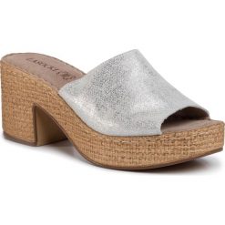 Klapki LASOCKI - P043 Silver. Szare klapki damskie Lasocki, bez wzorów, ze skóry, bez obcasa, na obcasie. Za 139,99 zł.