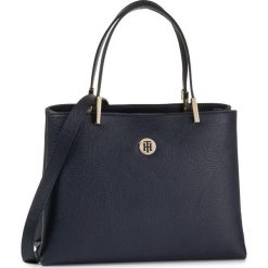 Torebka TOMMY HILFIGER - Th Core Med Satchel AW0AW07685 CJM. Niebieskie torebki klasyczne damskie TOMMY HILFIGER, bez wzorów, ze skóry ekologicznej, klasyczne, bez dodatków. W wyprzedaży za 449,00 zł.