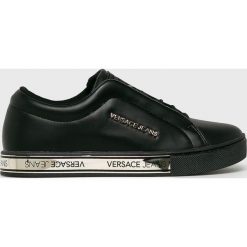 Versace Jeans - Buty. Czarne buty sportowe damskie Versace Jeans, bez wzorów, z jeansu, sportowe. W wyprzedaży za 629,90 zł.