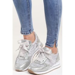 Szare Buty Sportowe End of Day. Szare buty sportowe damskie marki Born2be, w koronkowe wzory, z koronki. Za 89,99 zł.