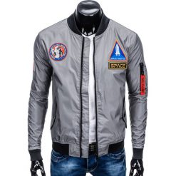 KURTKA MĘSKA PRZEJŚCIOWA BOMBERKA C351 - SZARA. Szare kurtki męskie bomber Ombre Clothing, m, w kolorowe wzory, z poliesteru, eleganckie. Za 79,00 zł.
