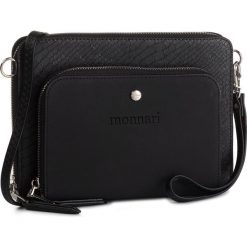 Torebka MONNARI - BAG7020-020 Black. Czarne listonoszki damskie Monnari, bez wzorów, ze skóry ekologicznej, bez dodatków. W wyprzedaży za 109,00 zł.