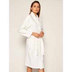 Szlafrok Calvin Klein Underwear Robe 000EW1159E. Białe szlafroki damskie Calvin Klein Underwear, m, bez wzorów, bez rękawów, bez kaptura. Za 499,00 zł.