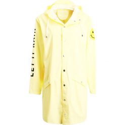 Rains LONG JACKET Parka wax yellow. Żółte płaszcze damskie marki Rains, xs, bez wzorów, z poliesteru, bez kaptura. Za 389,00 zł.
