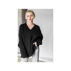 TRIS JUMPER IN BLACK. Czarne swetry damskie The Hive, bez wzorów, z wełny, bez rękawów, bez kaptura. Za 199,00 zł.