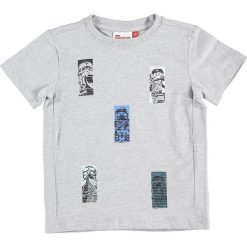 Koszulka "Tiger 105" w kolorze szarym. Szare t-shirty chłopięce LEGO Wear, z nadrukiem, bez rękawów. W wyprzedaży za 42,95 zł.