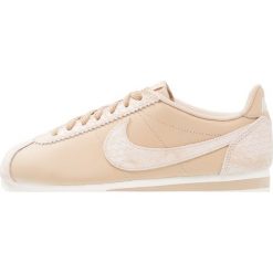 Trampki damskie slip on: Nike Sportswear CLASSIC CORTEZ PRM Tenisówki i Trampki sail