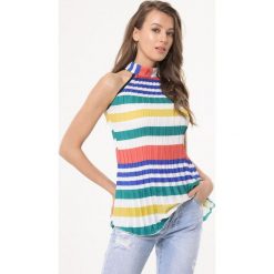 Zielony Top Best Version. Zielone bluzki damskie Born2be, m, w paski, klasyczne, ze stójką, bez rękawów. Za 29,99 zł.