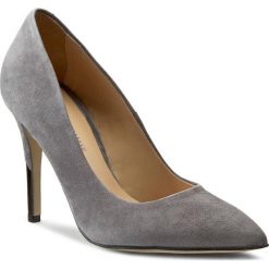 Szpilki SOLO FEMME - 34201-04-E37/001-04-00 Szary. Szare szpilki Solo Femme, bez wzorów, ze skóry, bez obcasa, na obcasie, bez zapięcia. W wyprzedaży za 199,00 zł.