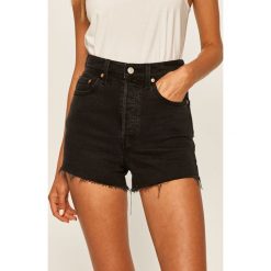 Levi's - Szorty jeansowe. Czarne szorty damskie Levi's®, s, bez wzorów, z elastanu, casualowe. Za 249,90 zł.