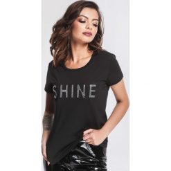 Czarny T-shirt Tangibly. Czarne bluzki damskie marki other, s, z nadrukiem, z dzianiny. Za 39,99 zł.