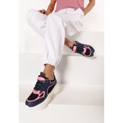 Granatowe Sneakersy Wildcall. Niebieskie sneakersy damskie Born2be, z dresówki. Za 89,99 zł.