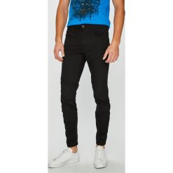 G-Star Raw - Jeansy Motac. Czarne jeansy męskie G-Star RAW, bez wzorów, retro. W wyprzedaży za 429,90 zł.