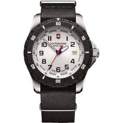 Zegarki męskie: Zegarek męski Victorinox Maverick 241676.1
