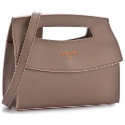 Torebka PATRIZIA PEPE - 2V7080/A2QF-I2L8 Noisette/Rose. Czarne torebki klasyczne damskie marki Patrizia Pepe, ze skóry. W wyprzedaży za 499,00 zł.