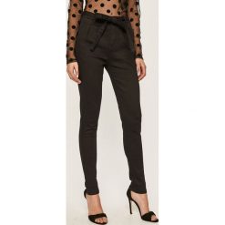 Answear - Jeansy. Czarne jeansy damskie ANSWEAR, s. Za 149,90 zł.