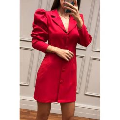 Sukienka TOMINA RED. Czerwone sukienki damskie IVET, na co dzień, bez wzorów, eleganckie, bez kołnierzyka, z krótkim rękawem, krótkie, mini. W wyprzedaży za 89,00 zł.