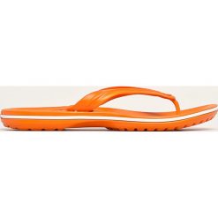 Crocs - Japonki. Pomarańczowe klapki damskie Crocs, bez wzorów, z gumy, bez obcasa, na obcasie. Za 119,90 zł.