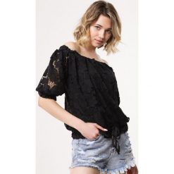 Czarna Bluzka Condiment. Czarne bluzki damskie Born2be, xl, bez wzorów, z koronki, klasyczne, bez kołnierzyka, bez rękawów. Za 39,99 zł.