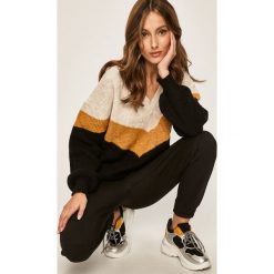 Answear - Sweter. Swetry damskie ANSWEAR, s, bez wzorów, z wełny, bez rękawów, bez kaptura. W wyprzedaży za 99,90 zł.