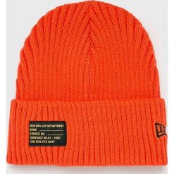New Era - Czapka. Brązowe czapki zimowe męskie marki New Era, na zimę, z dzianiny. W wyprzedaży za 89,90 zł.