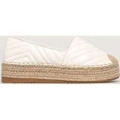 Answear - Espadryle Tulipano. Białe espadryle damskie ANSWEAR, bez wzorów, z gumy, bez obcasa, na obcasie. Za 119,90 zł.