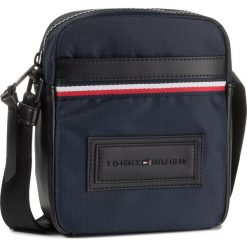 Saszetka TOMMY HILFIGER - Modern Nylon Mini Reporter AM0AM05568 CJM. Niebieskie torby męskie skórzane TOMMY HILFIGER, bez wzorów, ze skóry ekologicznej, młodzieżowe. Za 359,00 zł.