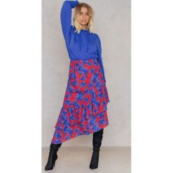 NA-KD Boho Spódnica midi z falbaną u dołu - Multicolor. Szare spódniczki damskie NA-KD Boho, bez wzorów, z poliesteru, boho, midi. W wyprzedaży za 20,47 zł.