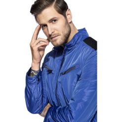 Kurtka AUGUSTO KUNS000115. Niebieskie kurtki męskie Giacomo Conti, na lato, m, bez wzorów, bez kaptura. Za 499,00 zł.