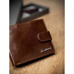 Portfel męski skórzany RFID Pierre Andreus brązowy - Brązowy. Pomarańczowe portfele męskie PIERRE ANDREUS, bez wzorów, ze skóry. Za 89,99 zł.