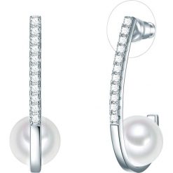 Srebrne kolczyki-wkrętki z cyrkoniami. Szare kolczyki damskie The Pacific Pearl Company, Nova Pearls Copenhagen & Co., z cyrkonią, srebrne. W wyprzedaży za 57,95 zł.