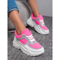 NEONOWE OBUWIE SPORTOWE. Żółte buty sportowe damskie Ideal Shoes, bez wzorów, bez zapięcia. Za 71,90 zł.