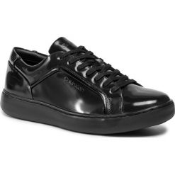 Sneakersy CALVIN KLEIN - Forster B4F2103 Shark. Czarne sneakersy męskie Calvin Klein, na co dzień, bez wzorów, ze skóry ekologicznej, eleganckie, bez zapięcia. W wyprzedaży za 579,00 zł.
