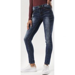 Granatowe Jeansy Slim Adreaviane. Niebieskie jeansy damskie Born2be. Za 59,99 zł.