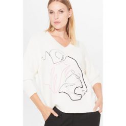 Sweter z linearnym wzorem - Kremowy. Białe swetry damskie Mohito, s, bez wzorów, bez rękawów, bez kaptura. Za 139,99 zł.