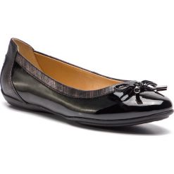 Baleriny GEOX - D Charlene A D84Y7A 00204 C9999 Black. Czarne baleriny damskie Geox, bez wzorów, ze skóry ekologicznej, bez obcasa. W wyprzedaży za 159,00 zł.