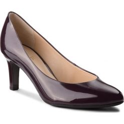 Półbuty HÖGL - 6-106005 Darkplum 8100. Fioletowe półbuty damskie lakierowane marki HÖGL, z lakierowanej skóry, na obcasie. W wyprzedaży za 299,00 zł.
