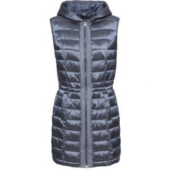 Kamizelka ocieplana bonprix indygo. Niebieskie kamizelki damskie bonprix, bez wzorów, z kapturem. Za 149,99 zł.