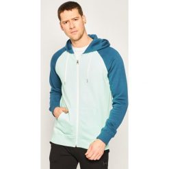 Bluza Quiksilver Everyday Zip-Up Hoodie EQYFT04138. Zielone bluzy męskie Quiksilver, m, bez wzorów, bez kołnierzyka, bez rękawów, bez kaptura. W wyprzedaży za 159,00 zł.