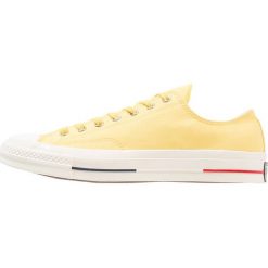 Trampki męskie: Converse CHUCK TAYLOR ALL STAR ’70 OX HERITAGE COURT Tenisówki i Trampki desert gold/navy/gym red